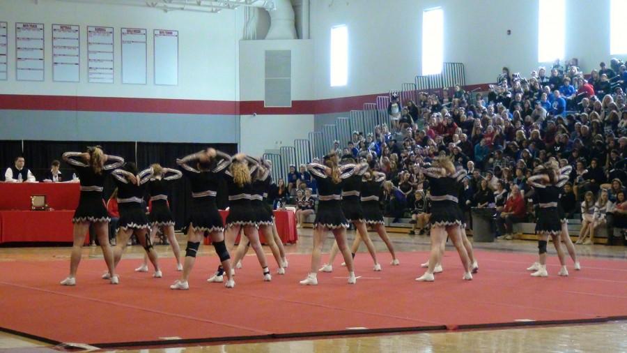 Cheerleading Takes Second in Conference