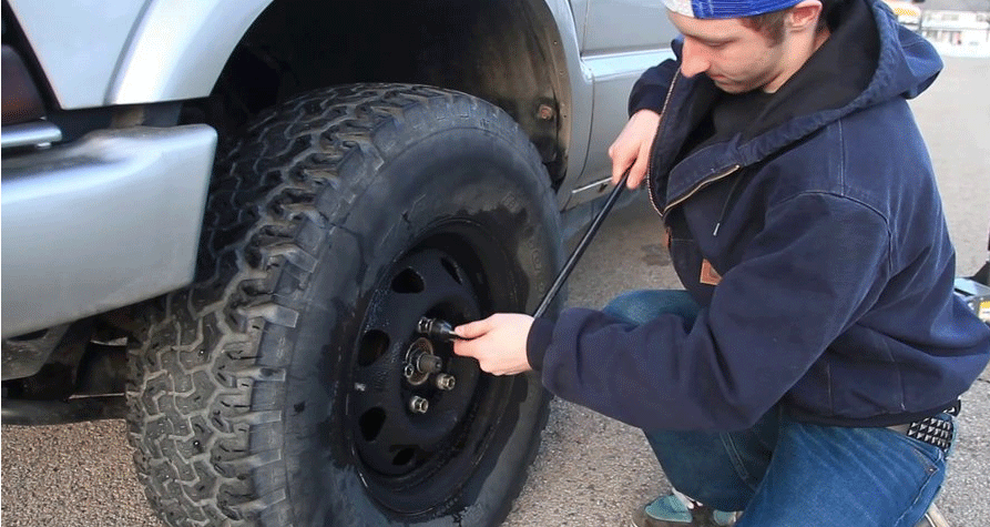 VIDEO: How to Change a Flat Tire