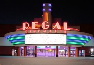 REVIEW: Regal Round Lake Beach Stadium 18