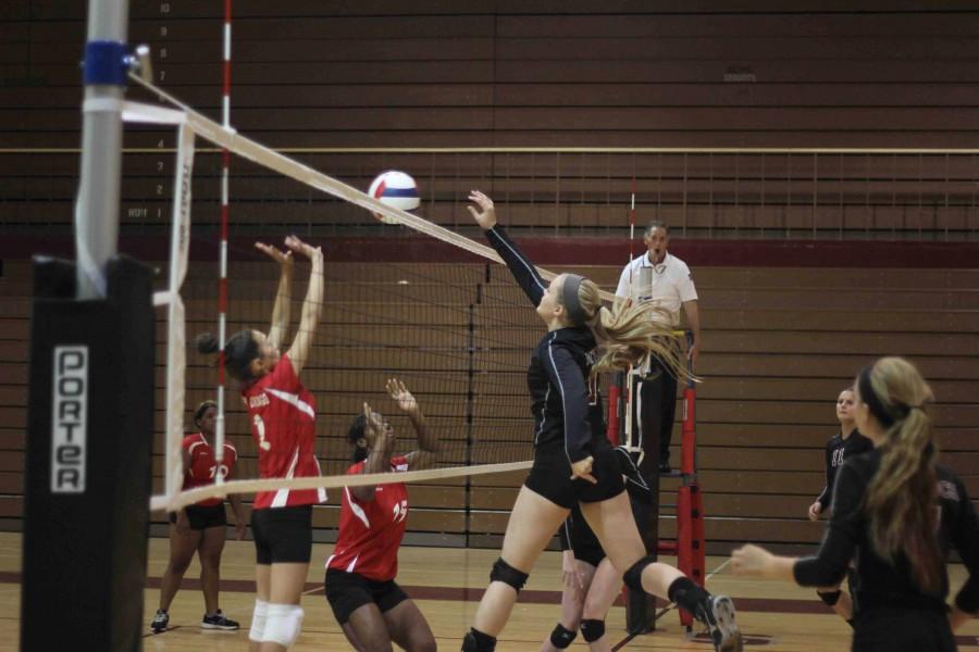 Hannah Haley spikes down on North Chicago