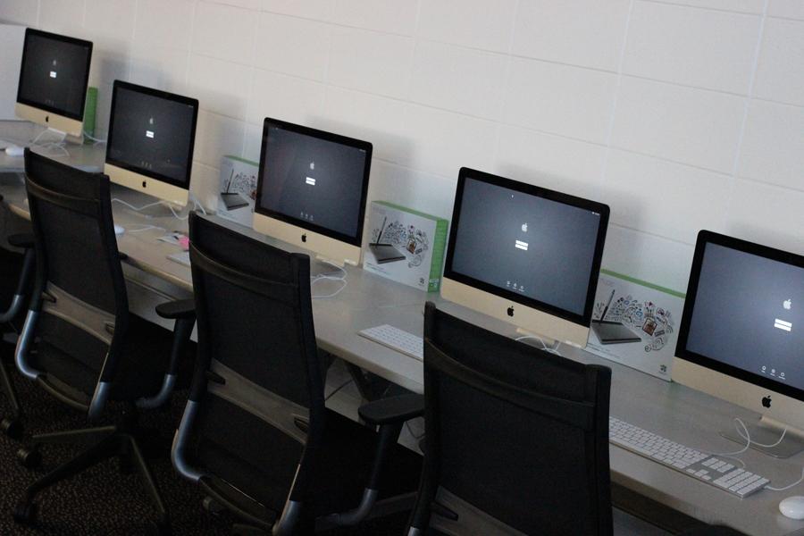 Macs in the Sequoit Media Lab.