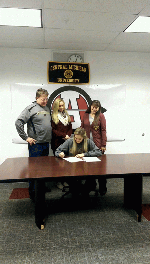 Marissa Grant Signs to CMU