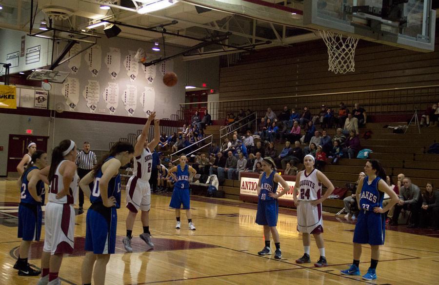 Junior Maddie Murillo shoots a free throw.