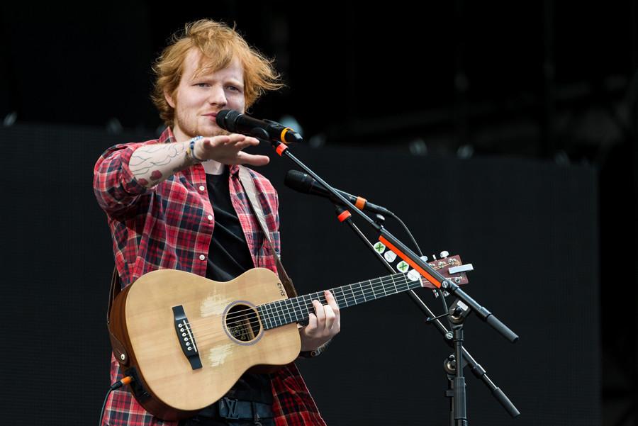 Ed+Sheeran+left+the+audience+in+awe+during+his+performance.