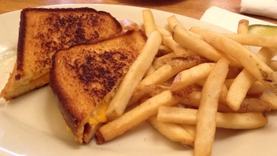 THE BOOK OF TOM TOM: 5 Grilled Cheese Sandwiches in 4 Days