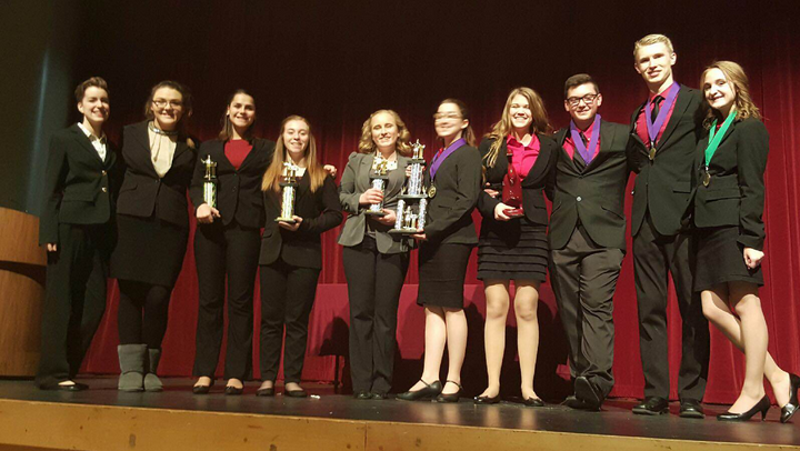 Speech Team Prepares for Regionals