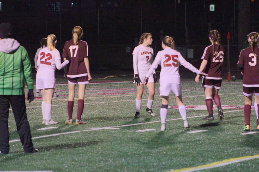 Sequoits Fall to the Wolves