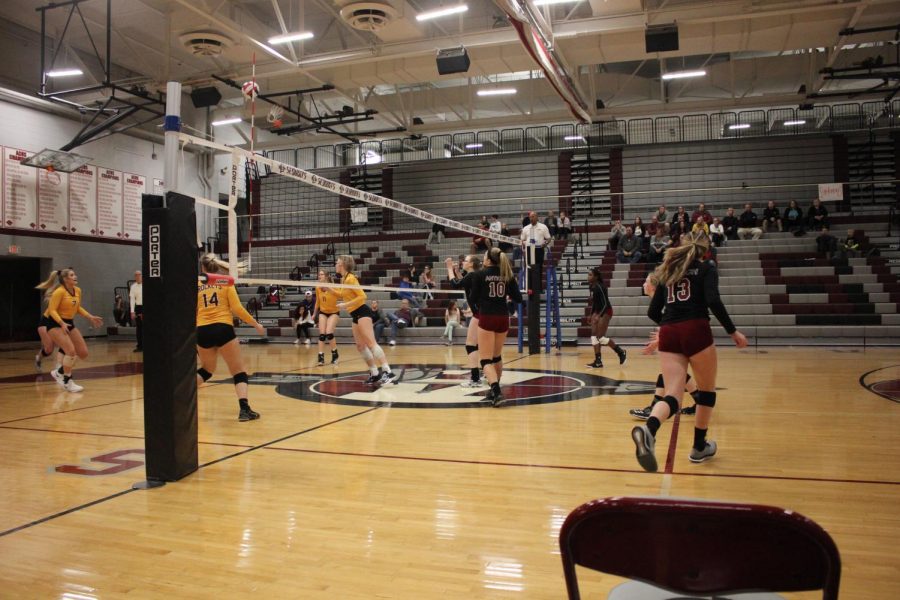 Girls Volleyball Falls to Richmond Burton