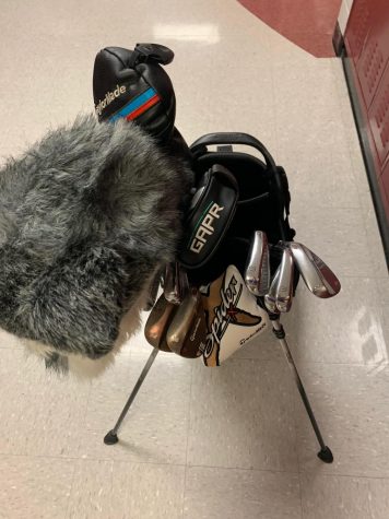 Whats In Your Bag: Girls Golf