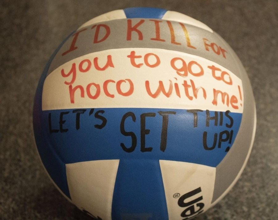 Many students use proposals such as volleyballs to ask their peers to homecoming.