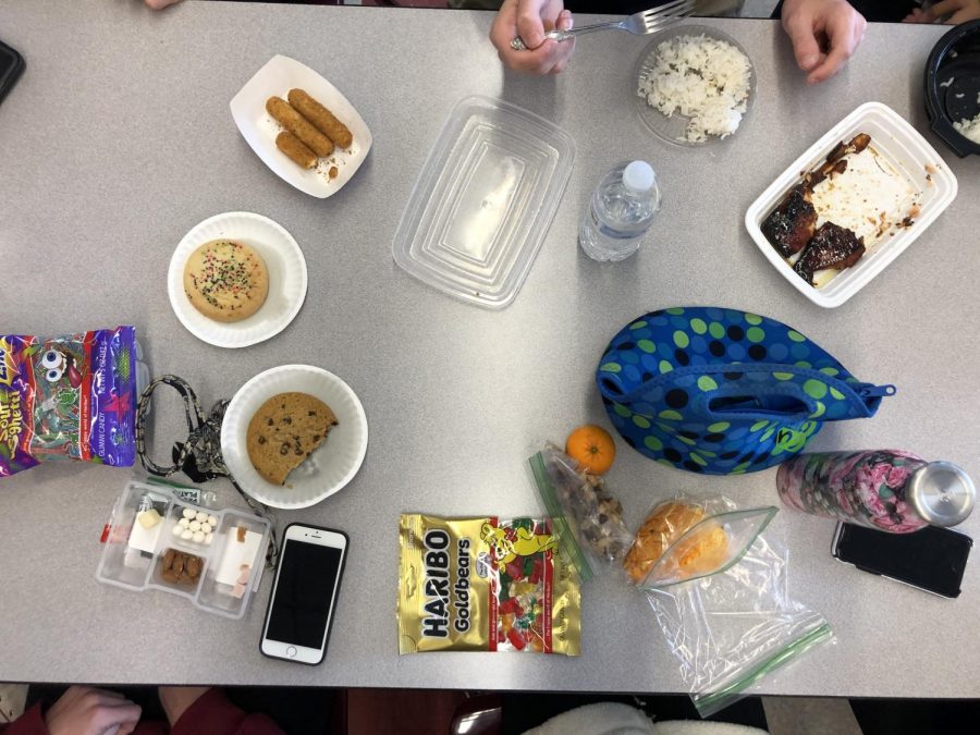  Lunch in school has the opportunity to be personalized by the student. The varieties of foods offered in the cafeteria spark debate based on what students think are good versus the actual nutritional value. “The food is good to eat, but they’re nowhere near good for you to eat,” Devience said.