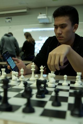 Antioch chess players have found a new way to advance their skills in their games. Websites along with apps help them learn new ways to beat their opponent with  a better technique that is taught through technology based chess boards. 