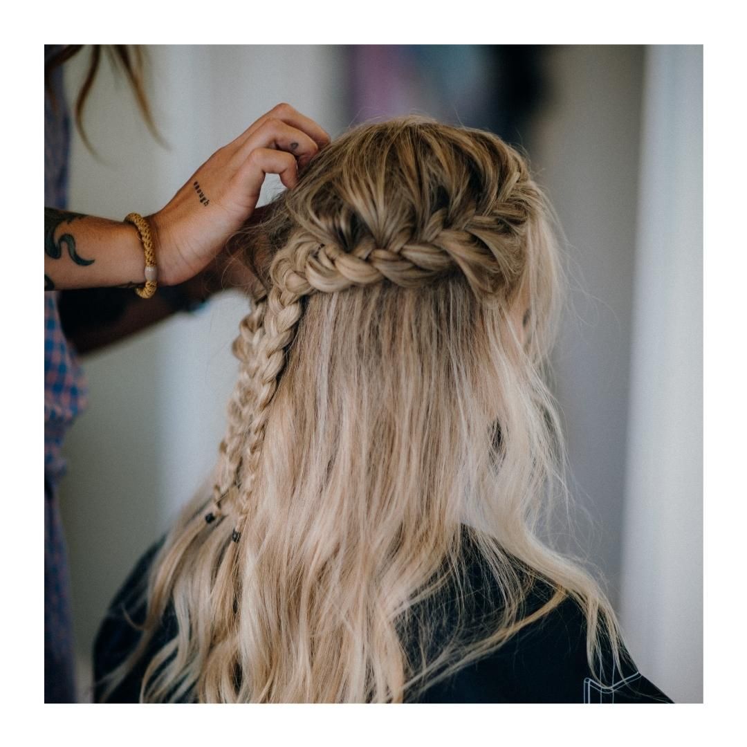 Katlynn Cowart and Joanna Terrazas share there experience as hairstylist. Photo from Canva.